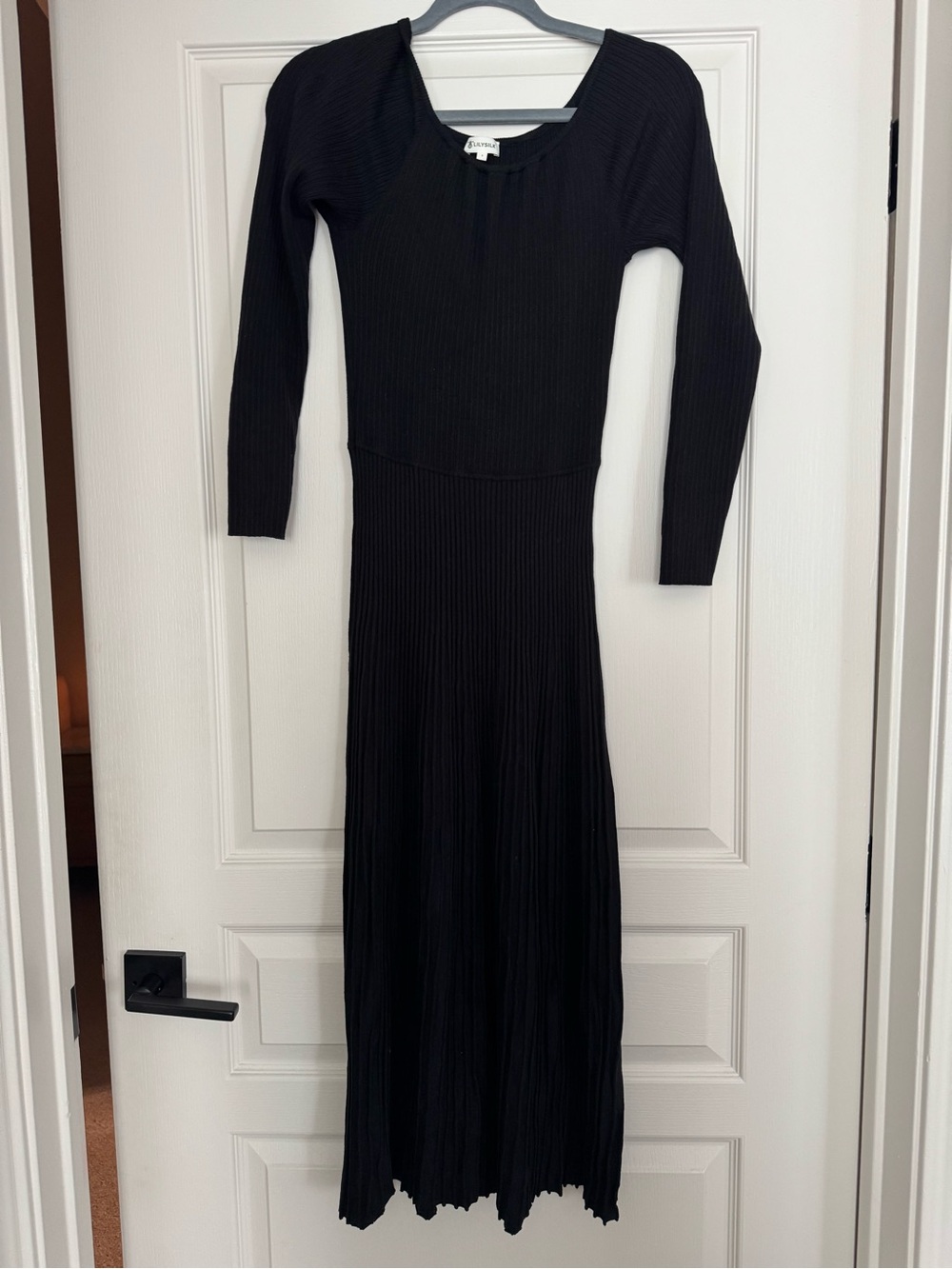 Lilysilk Off Shoulder Black Ribbed Midi Vivi Knit Dress - Picture 2 of 7